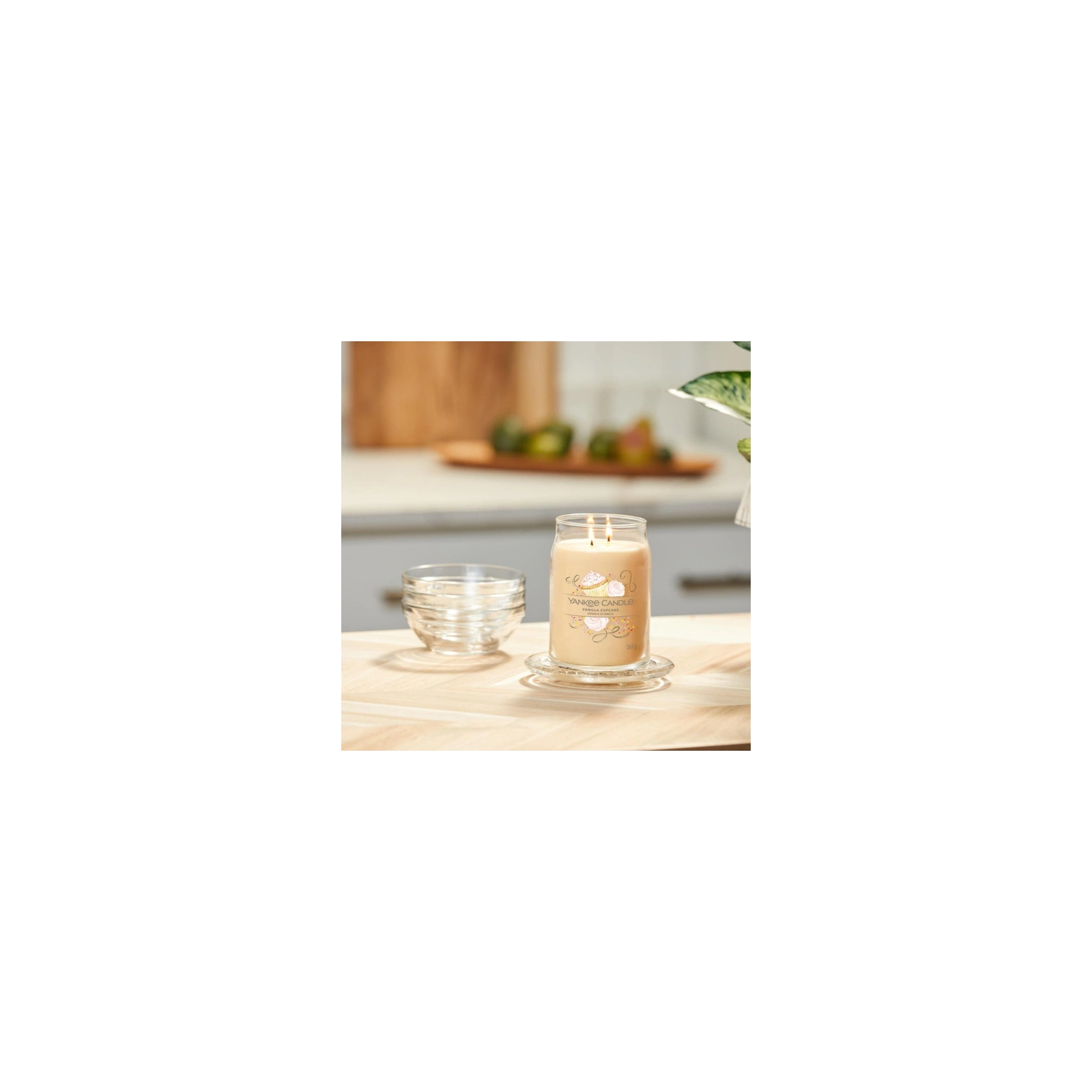 YANKEE CANDLE Vanilla Cupcake świeca zapachowa duża 623g