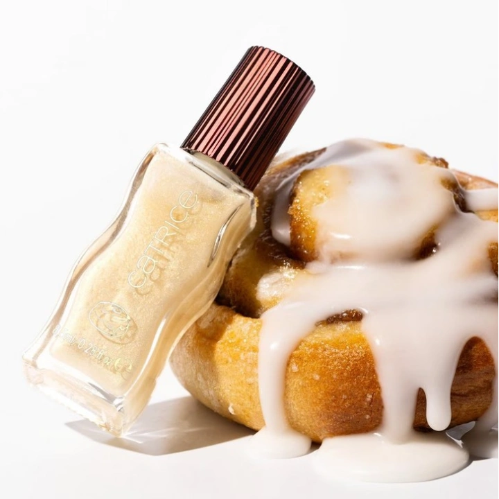 Catrice Autumn Delights Sweet Treat błyszczyk do ust C01 Tasty Cinnamon Bun 8.5ml