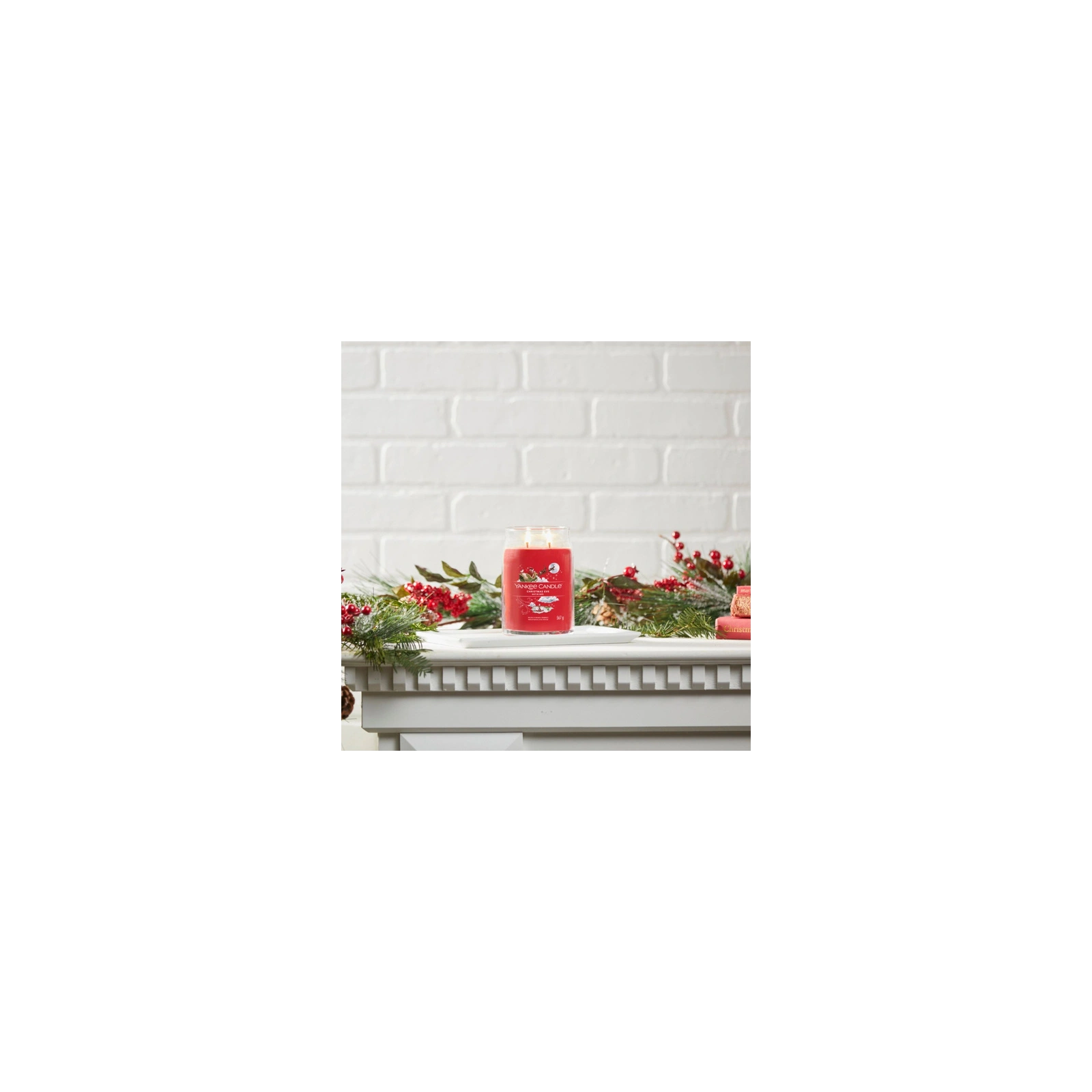 YANKEE CANDLE Christmas Eve świeca zapachowa Signature duża 567g