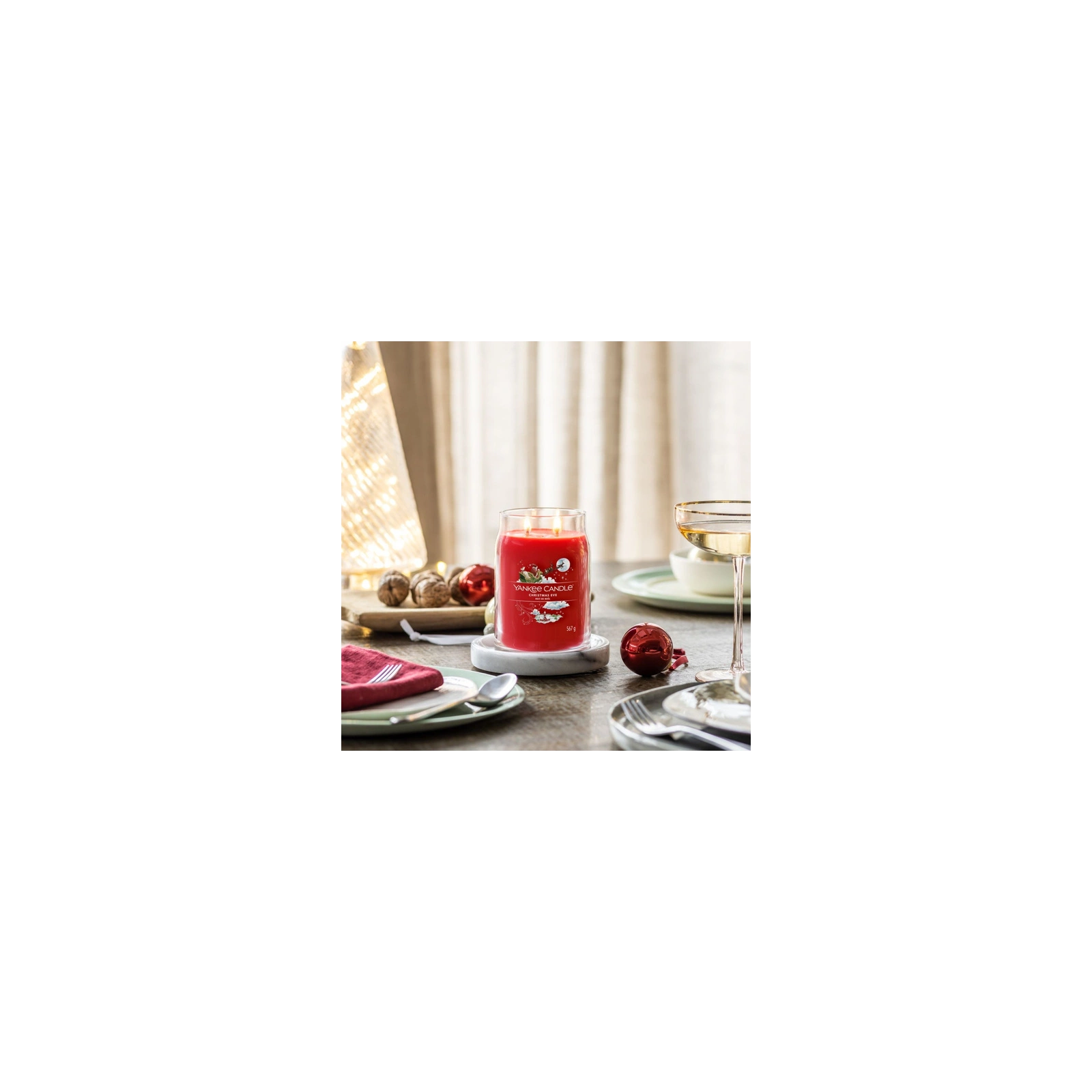 YANKEE CANDLE Christmas Eve świeca zapachowa Signature duża 567g