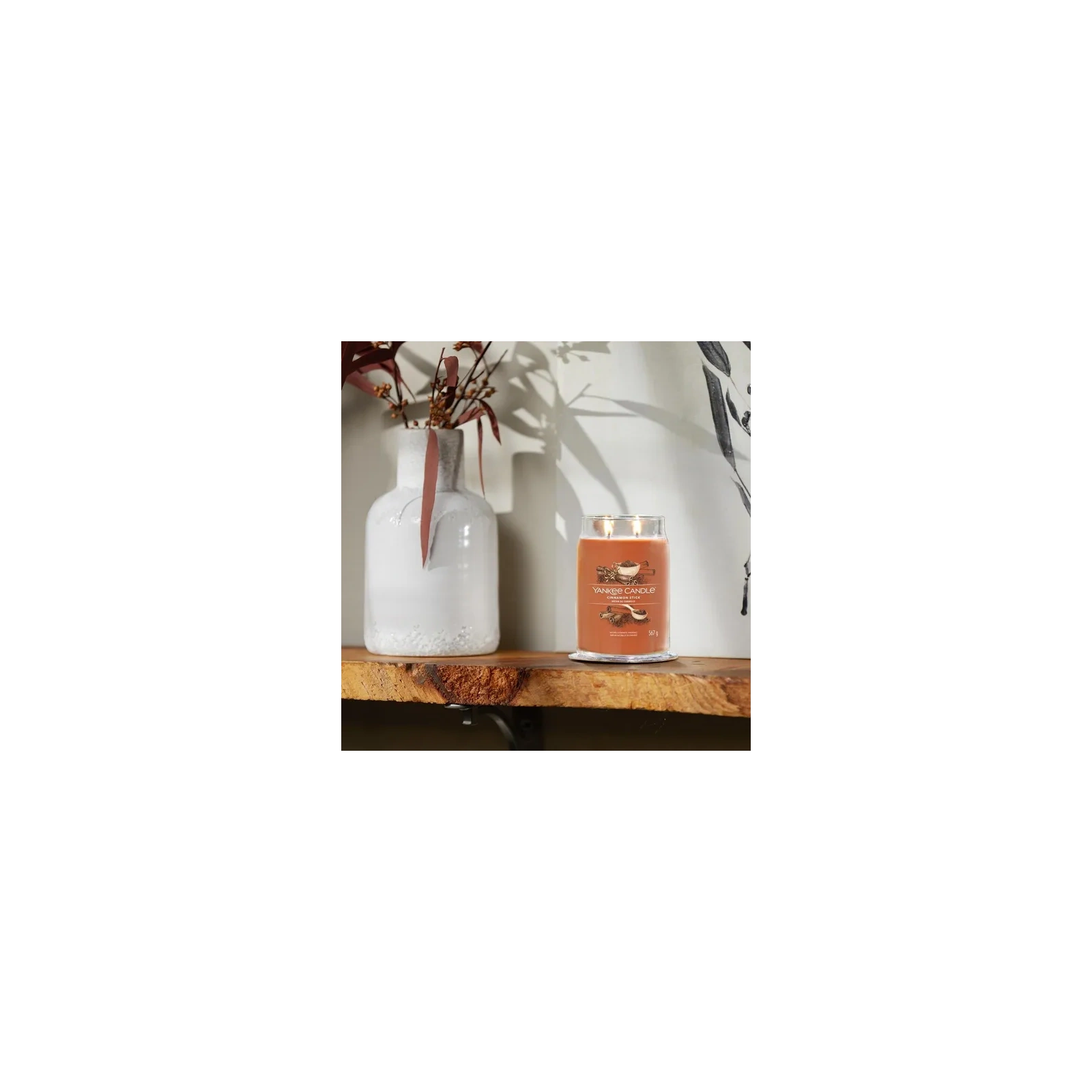 YANKEE CANDLE Signature Duża świeca w słoiku CINNAMON STICK 567g