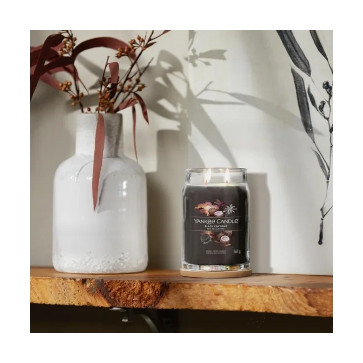 YANKEE CANDLE Signature Duża świeca w słoiku BLACK COCONUT 567g