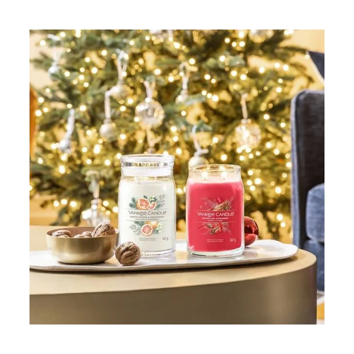 YANKEE CANDLE Signature Duża świeca w słoiku WHITE SPRUCE & GRAPEFRUIT 567g