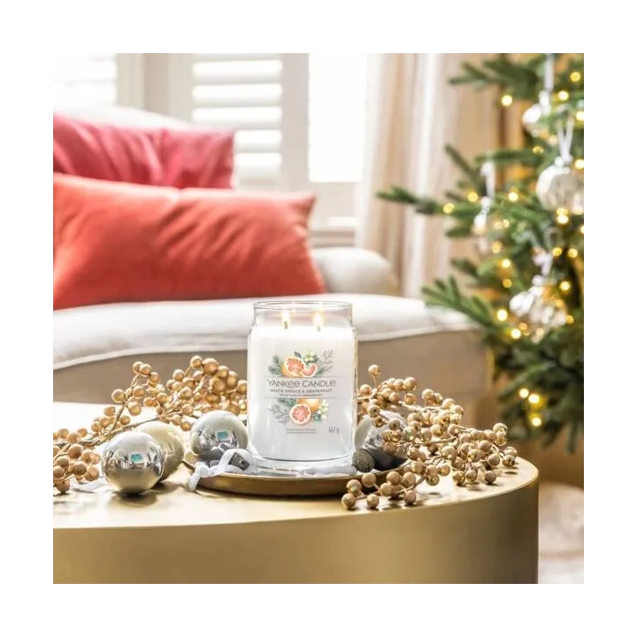 YANKEE CANDLE Signature Duża świeca w słoiku WHITE SPRUCE & GRAPEFRUIT 567g