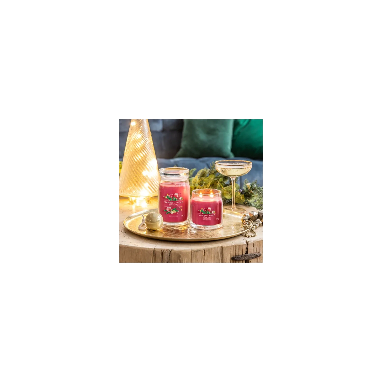 YANKEE CANDLE Signature Duża świeca w słoiku SPARKLING WINTERBERRY 567g 