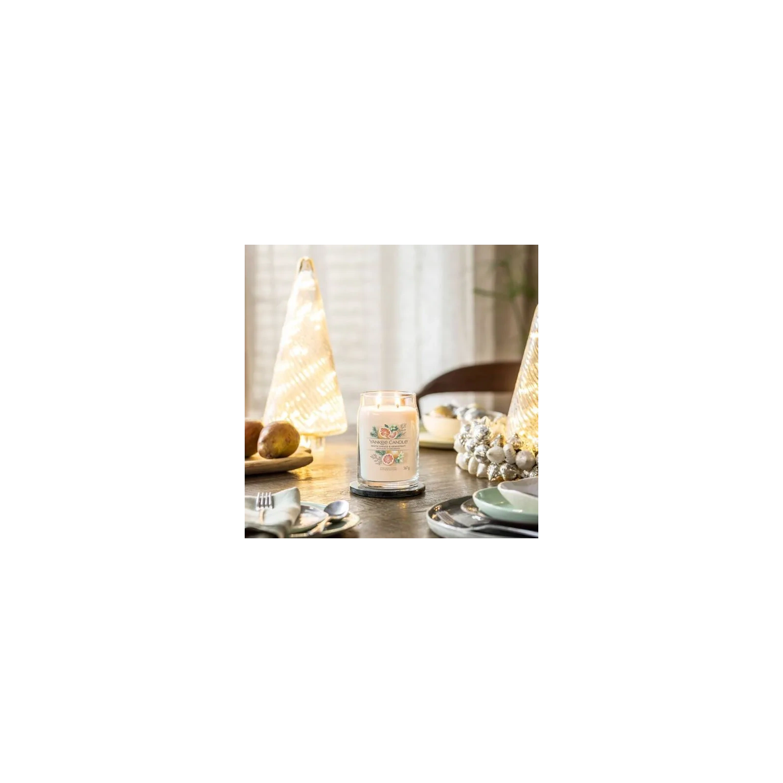 YANKEE CANDLE Signature Duża świeca w słoiku WHITE SPRUCE & GRAPEFRUIT 567g