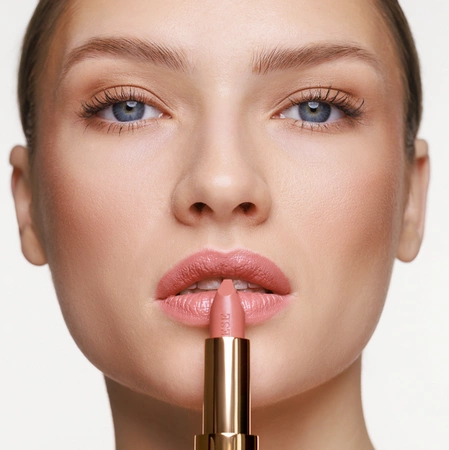 PAESE Nudelightful pomadka do ust nawilżająca 402 Strawberry Mousse 4,5g