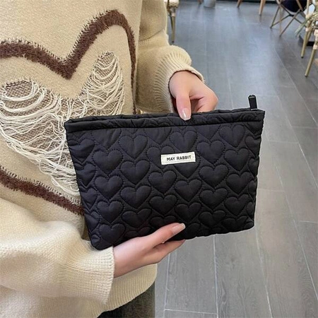 ECARLA kosmetyczka jednokomorowa pikowana Serca Czarna KS120CZ