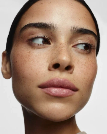 INGLOT Glazed Lips pomadka do ust w płynie SPF50+ 91 Pink Meringue 3,5ml