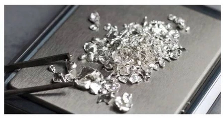 OTTIE Platinum Aura emulsja do twarzy przeciwstarzeniowa z platyną 120ml