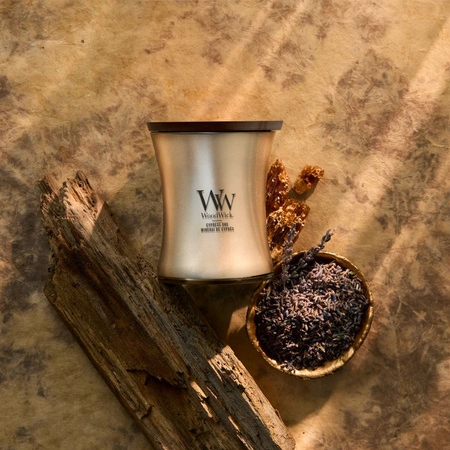 WOODWICK Precious Metals Średnia świeca w słoiku CYPRESS ORE 275g