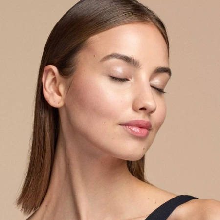 CATRICE All Over Glow Tint rozświetlacz cień do powiek 020 Keep Blushing 15ml