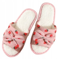 ECARLA kapcie ocieplane, antypoślizgowe Truskawki rozmiar 39 PAN05R39