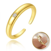 ECARLA pierścionek ze stali chirurgicznej platerowanej złotem PST950