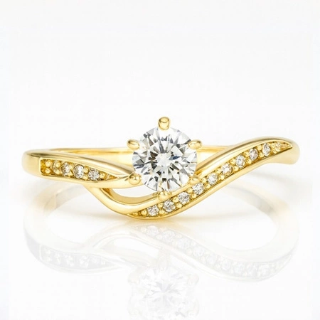 ECARLA pierścionek ze stali chirurgicznej platerowanej złotem PST958R7