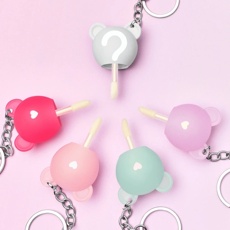 ESSENCE The Rare Bears błyszczyk do ust KOLOR WYBIERANY LOSOWO 1,38ml