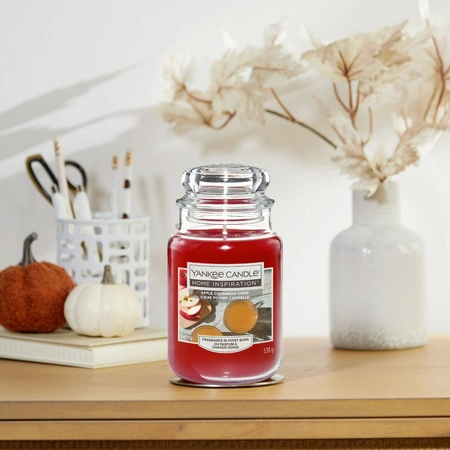 YANKEE CANDLE Home Inspiration Duża świeca w słoiku APPLE CINNAMON CIDER 538g