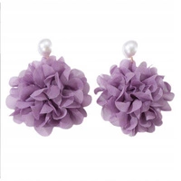 ECARLA kolczyki wiszące, efektowny tiulowy kwiat z perłą, sztyft Fiolet K1709
