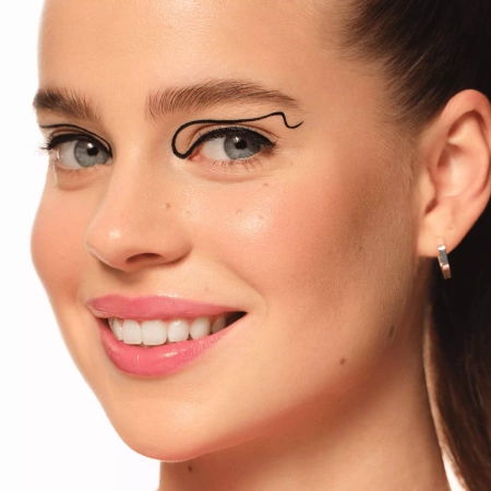 ESSENCE Line It Like A Pro! eyeliner 01 Czarny 1,2g