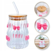 ECARLA szklanka z rurką i bambusową pokrywką 450ml falowana SZK95