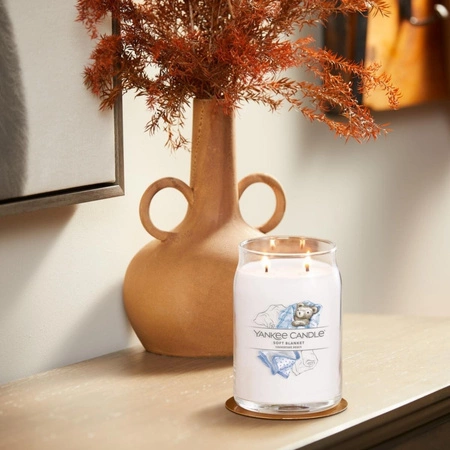 YANKEE CANDLE Signature Duża świeca w słoiku SOFT BLANKET 567g