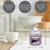 YANKEE CANDLE Home Inspiration Mała świeca w słoiku FLORAL ENCHANTMENT 104g