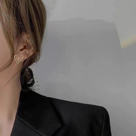 ECARLA kolczyki ze stali szlachetnej platerowanej 14k złotem SERCE KST3331