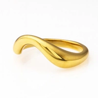 ECARLA pierścionek ze stali chirurgicznej platerowanej złotem PST924R7