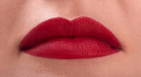 PAESE The Kiss Lips pomadka do ust w płynie 06 Classic Red 3,4ml