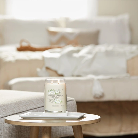 YANKEE CANDLE Signature Duża świeca w słoiku WHITE GARDENIA 567g