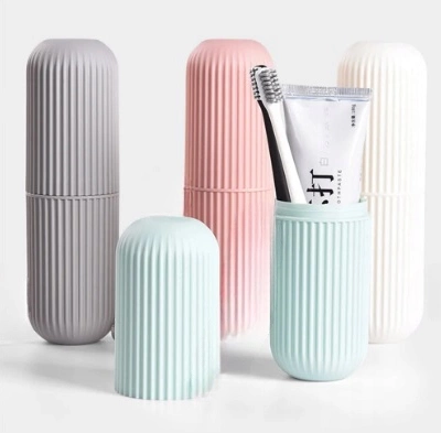 TOP CHOICE etui turystyczne 88124 kolor wybierany losowo