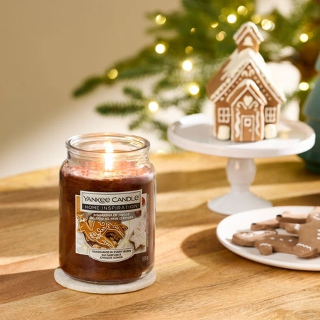 YANKEE CANDLE Home Inspiration Duża świeca w słoiku GINGERBREAD JINGLE 538g