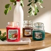 YANKEE CANDLE Home Inspiration Duża świeca w słoiku MISTLETOE CHARM 538g