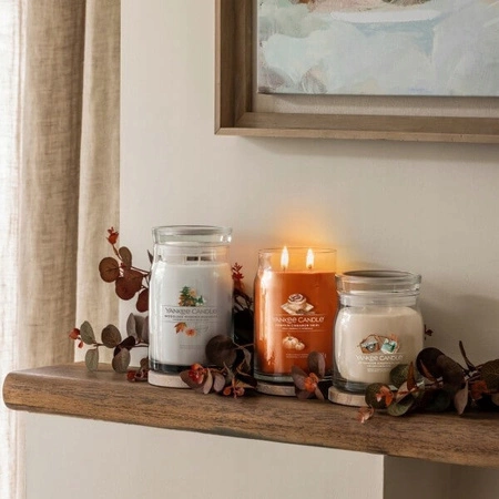 YANKEE CANDLE Signature Duża świeca w słoiku PUMPKIN CINNAMON SWIRL 567g