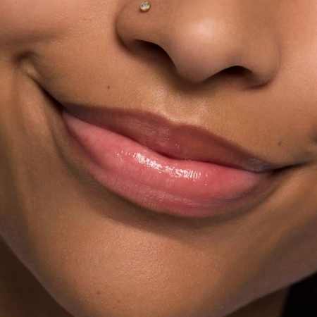 ESSENCE Juicy Bomb Glossy Butter balsam do ust 04 Kiwi To My Heart 2,5g