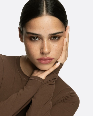 INGLOT Glazed Lips pomadka do ust w płynie SPF50+ 93 Carrot Cake 3,5ml