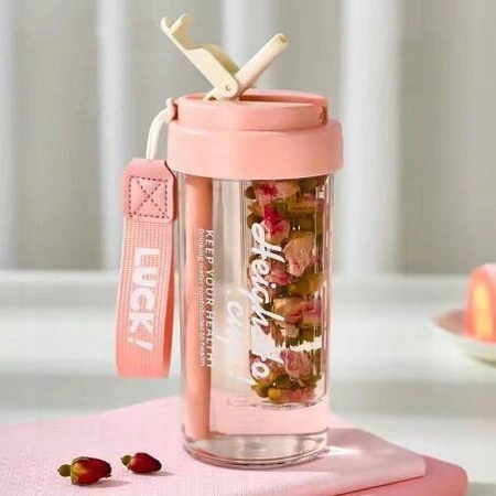 ECARLA bidon na wodę z koszyczkiem i słomką 600ml Luck! Różowy BD32R