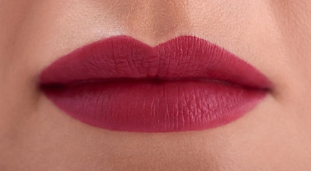 PAESE The Kiss Lips zestaw konturówka i pomadka w płynie 05 Raspberry Red