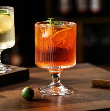 ECARLA szklanka ryflowana na nóżce SZK44 1szt