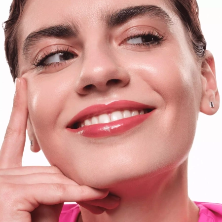 ESSENCE Hydra Kiss Lip tint do ust 01 Blushing Nude 4ml