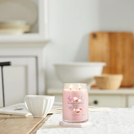 YANKEE CANDLE Signature Duża świeca w słoiku PINK SANDS 567g