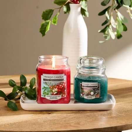 YANKEE CANDLE Home Inspiration Średnia świeca w słoiku WINTER FIR 340g