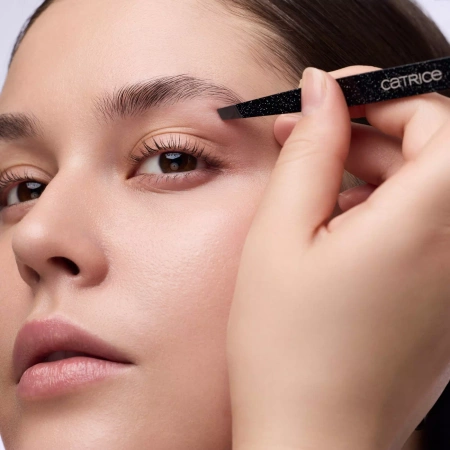 CATRICE Magic Perfectors pęseta oczu Tweezer