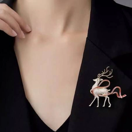 ECARLA broszka kryształowa z cyrkoniami Jelonek BZ183