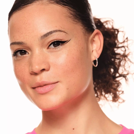 ESSENCE Line It Like A Pro! eyeliner 01 Czarny 1,2g