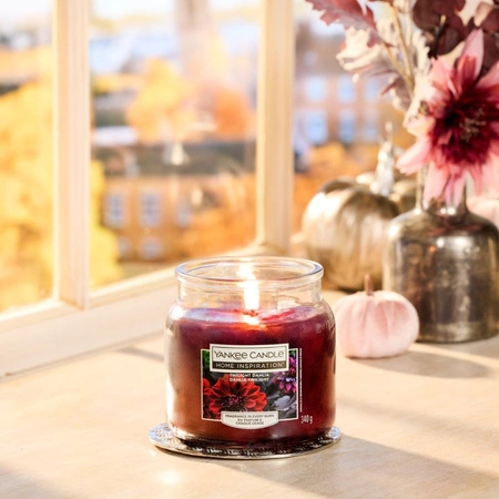 YANKEE CANDLE Home Inspiration Średnia świeca w słoiku TWILIGHT DAHLIA 340g