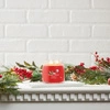 YANKEE CANDLE Signature Średnia świeca w słoiku CHRISTMAS EVE 368g