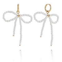 ECARLA kolczyki ze stali szlachetnej platerowanej 14k złotem Kokardka perełki KST3281