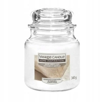 YANKEE CANDLE Home Inspiration Średnia świeca w słoiku WHITE LINEN & LACE 340g