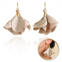 ECARLA kolczyki wiszące z koralikami materiałowe kwiaty K1703